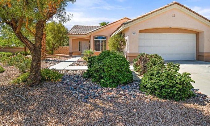 Desert Palms House | Cozy Palm Desert Gem!