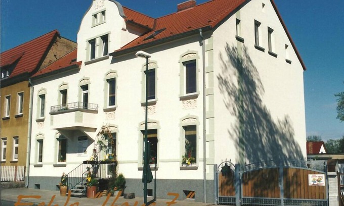 Neupetershain Nord Apartment | cozy, quiet apartment near Spreewald, central location, pets welcome