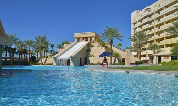 Enterprise Resort | Cozy resort in vibrant Las Vegas with AC, WiFi, fitness room