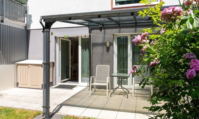 Buhlingen House | Cozy Retreat in Rottweil with Terrace