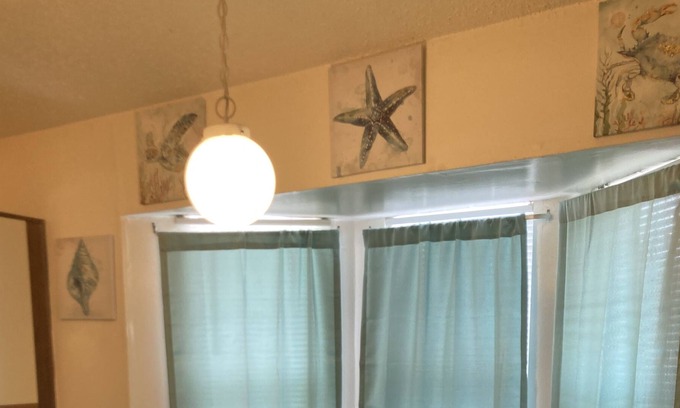 Norfolk - Virginia Beach Condo | Cozy Spacious Condo