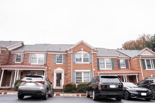 Springfield Villa | Cozy Stay Springfield Townhome