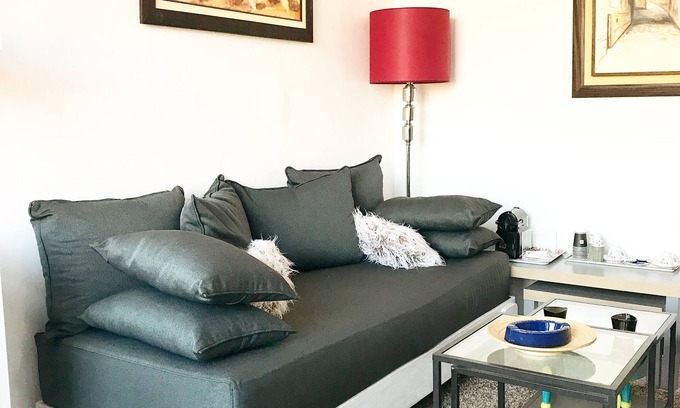 Souissi Apartment | Cozy Studio wifi clim