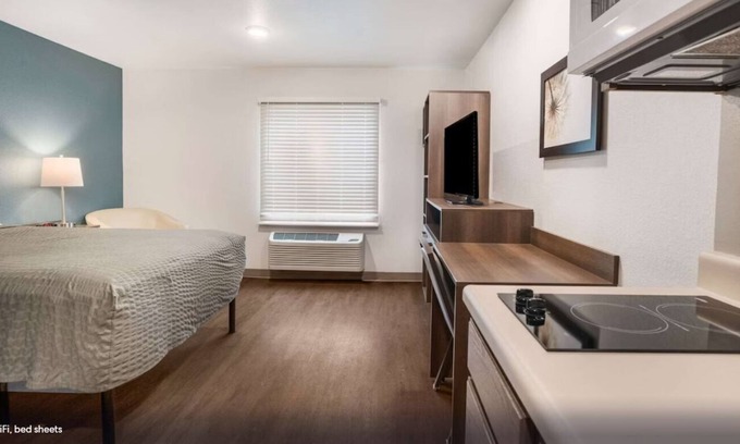 Sulphur Apartment | Cozy Suites with Kitchens