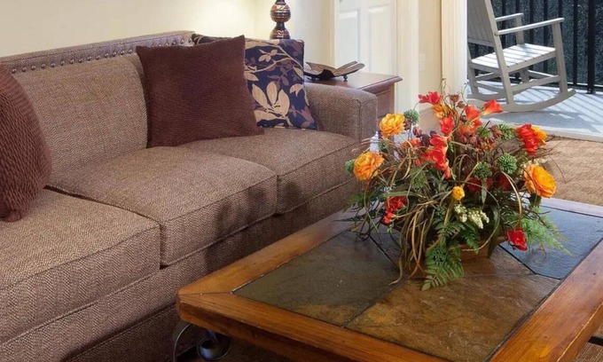 Gatlinburg Villa | Cozy Villa Nestled at the Foot of the Smokies located downtown Gatlinburg