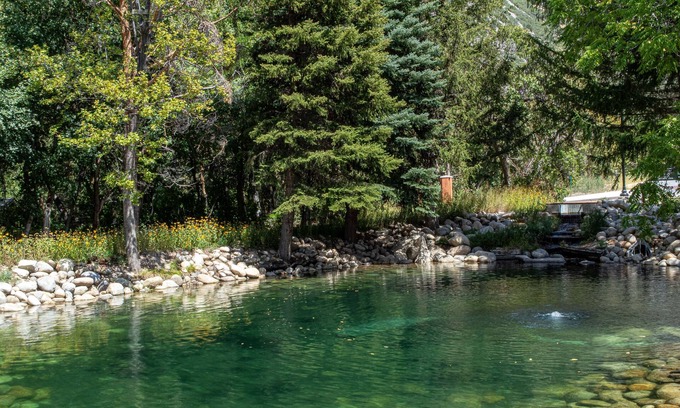 Granite Cabin | Creekside Family Cabin