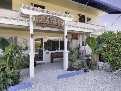 Tavernier Hotel | Creekside Inn