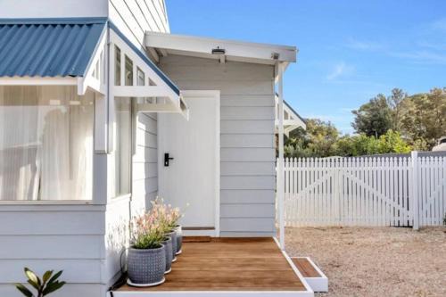 Aldinga Beach House | Croser Beach Shack - Boat & Caravan Friendly