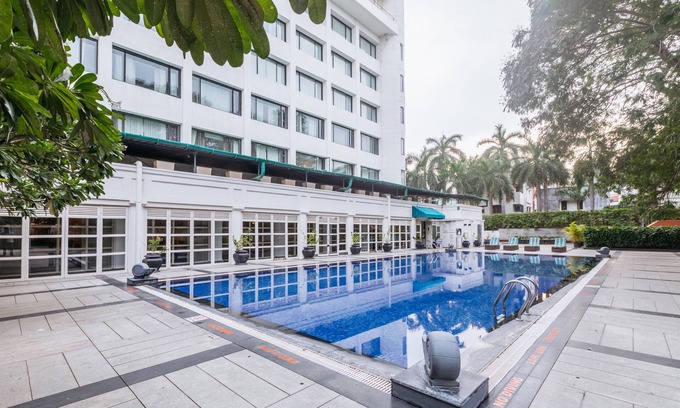 Alwarpet Hotel | Crowne Plaza Chennai Adyar Park, an IHG Hotel