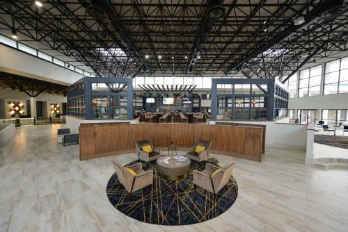 Northside Hotel | Crowne Plaza Jacksonville Airport I-95N by IHG