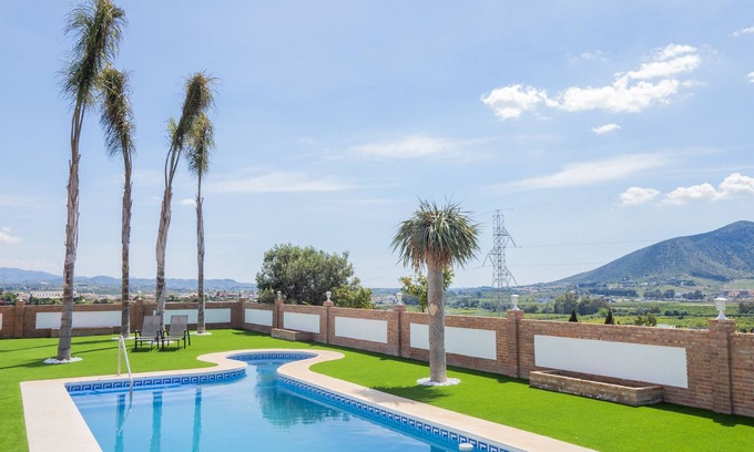 Cartama Villa | Cubo's Villa Miraflores/private pool/air conditioning/BBQ