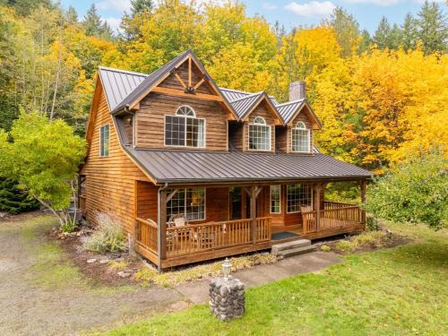 Olympia House | Custom Crafted Forest Retreat with Pond on 5 Acres