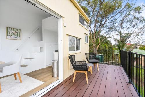 Bridgeman Downs Apartment | Cute 1-Bed Tiny House with Garden in Nature