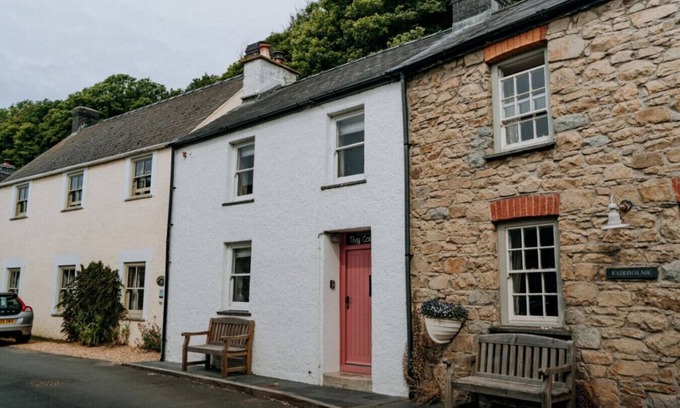 Solva Cottage | Cute and cosy 2 bed cottage in beautiful Solva
