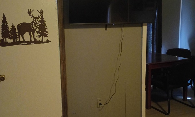 Gladwin Cabin | Cute cabin just outside of town