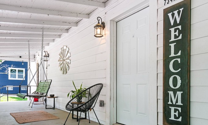 Hapeville Apartment | Cute & Cozy Atlanta Bungalow Close to Attractions!