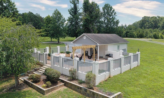 Cabarrus County Cottage | Cute Tiny House on 5 Acres w/Fantastic Outdoor Spaces