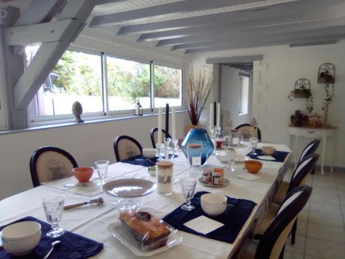 Rouvres-les-Bois House | Détente au Moulin: Piscine, Jacuzzi, Animaux Bienvenus - FR-1-591-641