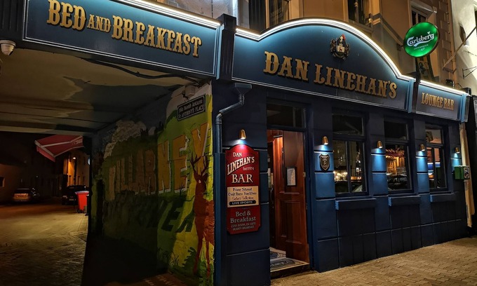 Killarney Hotel | Dan Linehans Bar and B&B