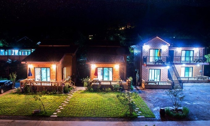 Danyang House | Danyang Sosunam Hwangto Mauel Pension