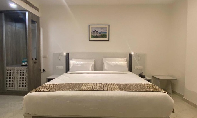 Hyderabad Hotel | Dash Hotels - Affordable Luxury