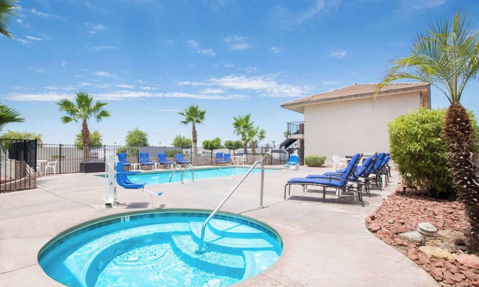 Lake Havasu City Hotel | Days Inn by Wyndham Lake Havasu