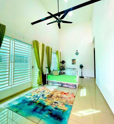 Hutan Kampung House | Ddiana 4 Airconds Netflix Wifi