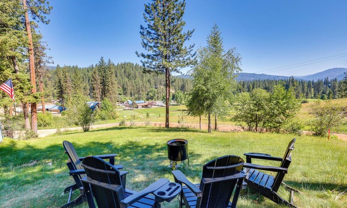 Garden Valley Cabin | Deck & Fire Pit: Cozy Cabin at Terrace Lakes!