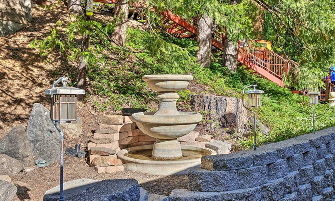 Twain Harte Cottage | Deck w/Forest Views: Quiet Twain Harte Cabin!