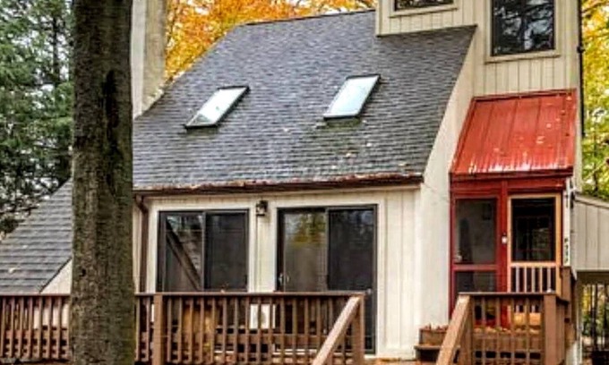 Tobyhanna Ski Chalet | Deer Haven Getaway