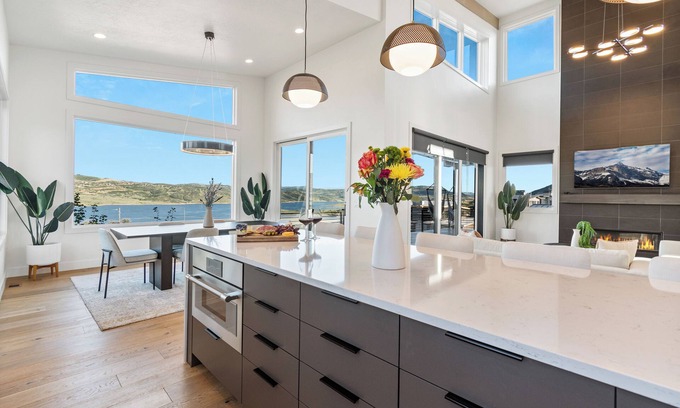 Park City House | Deer Valley Ski | Yoga Room | Theater Room | Hot Tub