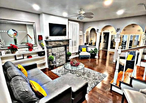 Olney-Oak Lane House | Delightful Empowerment Palace