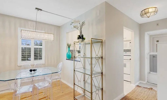 Central Beach Condo | Delightful on-island 2-bedroom condo in Vero Beach, Walk to all!