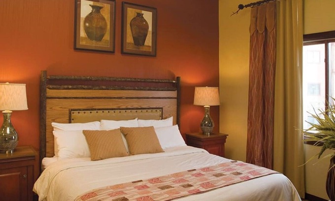 Wisconsin Dells Cabin | Dells Condo 1BR Suite FREE 9 Waterparks INSIDE