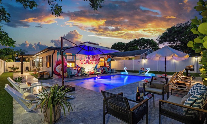 Delray Beach Villa | Delray Bch Private 2-Unit Retreat w/Heated Pool