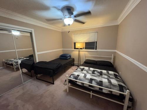 Delta House | Delta Guest House Near Transit, Shopping, High Speed Wi-Fi, Parking