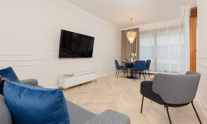 Ochota Apartment | Deluxe Apartment by Renters