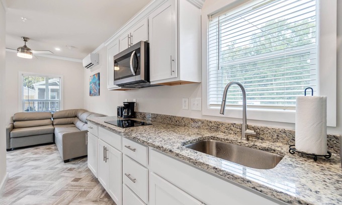 Ocean City Cottage | Deluxe Cottage - 2 Bedroom Cabin 1 - Deluxe Cottage with two bedrooms.