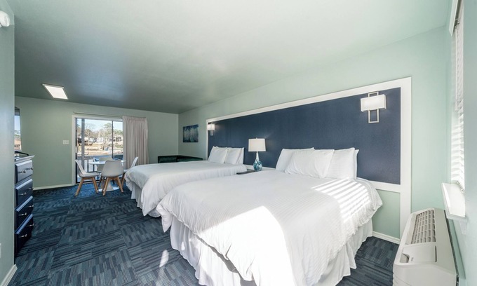 Rockwell Hotel | Deluxe Studio Suite, 2 Queen Beds, Lake View, Ground Floor