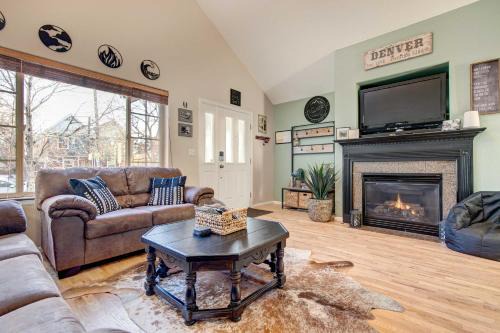 Highland House | Denver Townhome in Highlands with Spacious Yard!