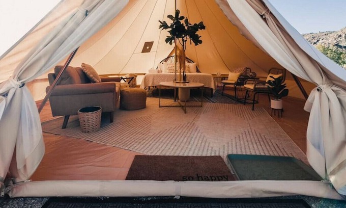 Yucca RV Rental | Desert Glamping Escape w/ Shared Bathroom: Saquaro at Ravari (5 of 6)