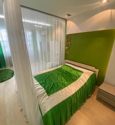 Podilskyj Apartment | Designer studio with a view of the right bank