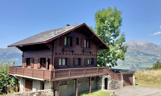 Vallandry Ski Chalet | Detached chalet in the resort - 300 m from the slopes - Pets allowed