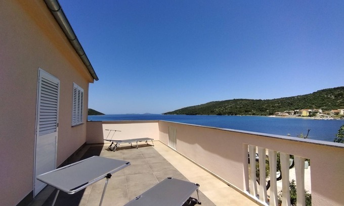 Soline House | Detached Holiday house few steps from the beach