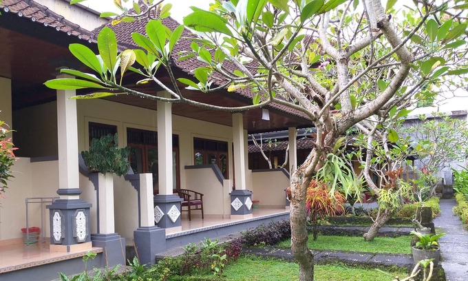 Nyuh Kuning House | Detri Inn