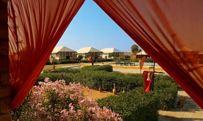 Kanoi Hotel | Discovery Desert Camps