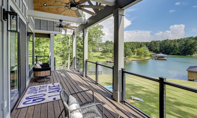 Milledgeville House | Dock + Views: Spacious Lake Sinclair Retreat