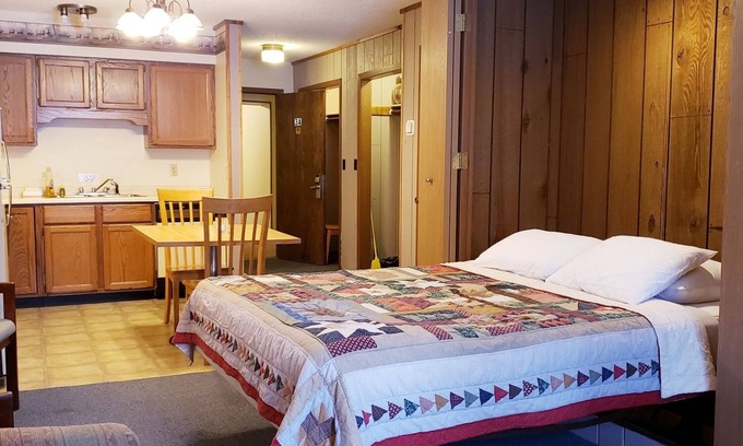 Ironwood Apartment | DOG FRIENDLY Condo #3 inside the Lodge at North Ironwood Acres Resort - 2BR/2BA & Kitchenette, sleeps 1-8 people with 5 large beds. Be Self Sufficient - Includes Kitchenette.