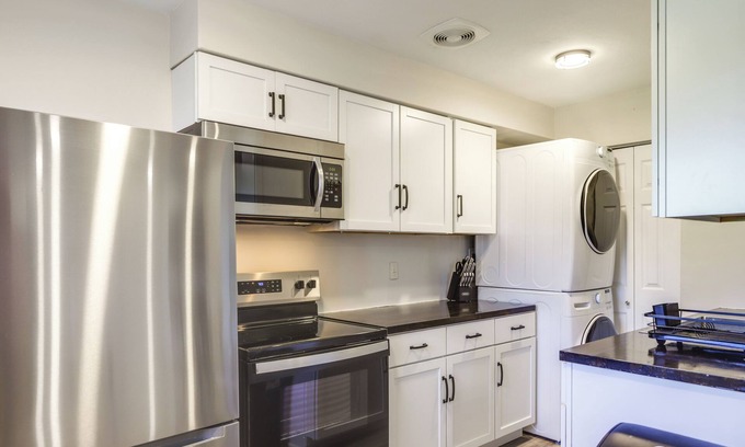 Dayton Apartment | Dog-Friendly Dayton Apt: Central Location!