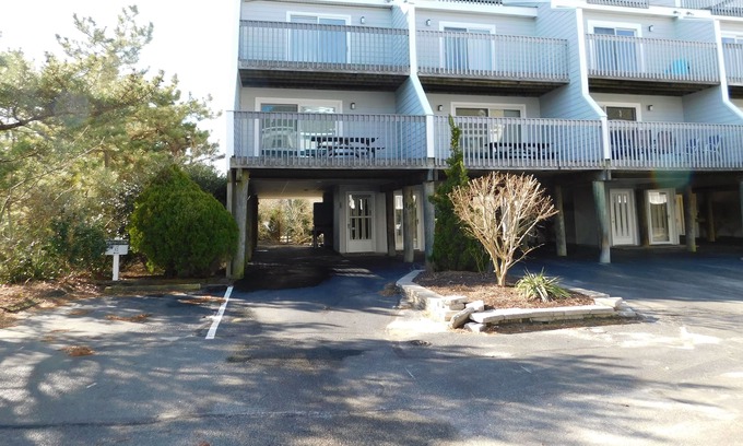 Bethany Beach House | Dog Friendly. End unit-one from beach. State park 32IH
